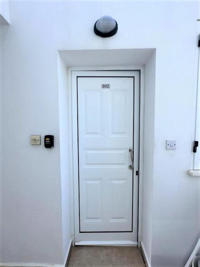 H&O Alina Sunset Apartment Paphos ภายนอก รูปภาพ