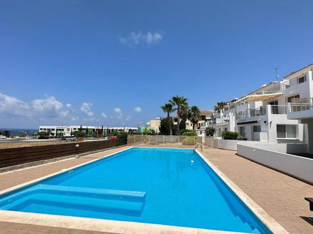 H&O Alina Sunset Apartment Paphos ภายนอก รูปภาพ