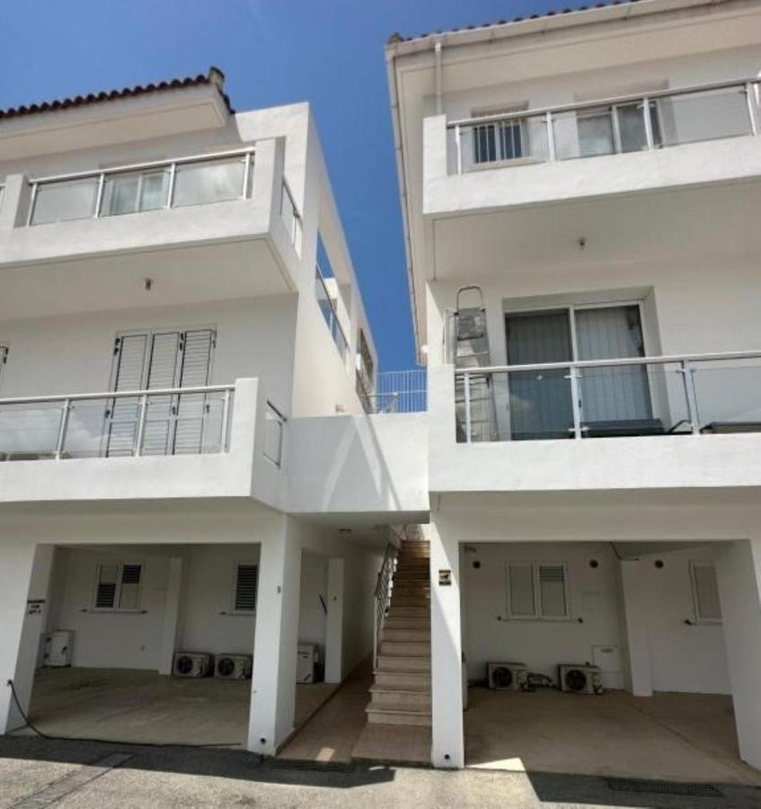H&O Alina Sunset Apartment Paphos ภายนอก รูปภาพ