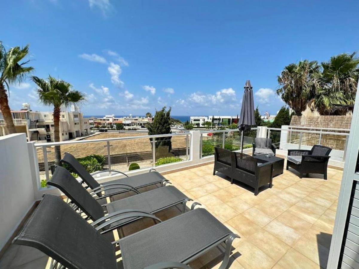 H&O Alina Sunset Apartment Paphos ภายนอก รูปภาพ
